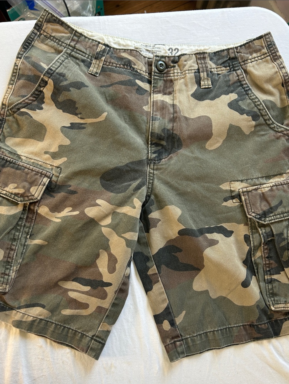 Old Navy Camouflage Cargo Shorts in Green and Brown